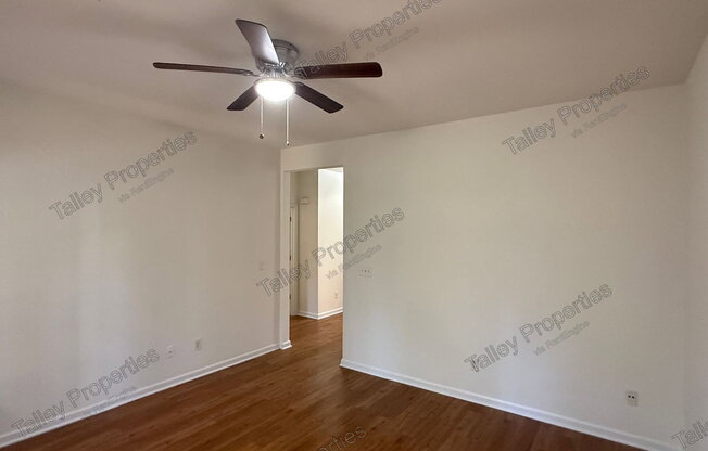 7033 SOMERSET SPG DR