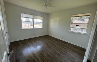 3 beds, 1 bath, $1,050