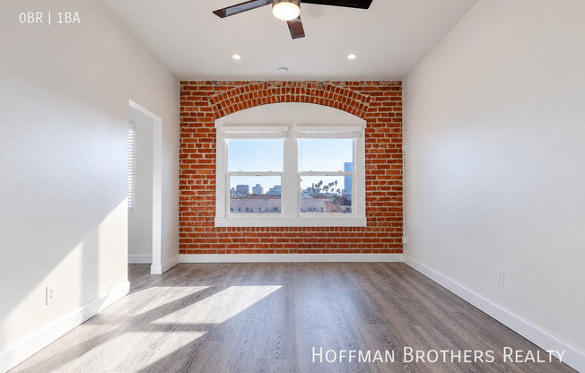 200 S Kenmore Ave