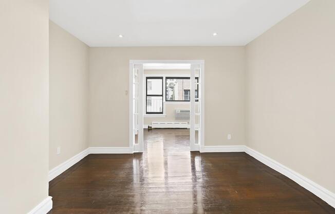 404 E 88 ST