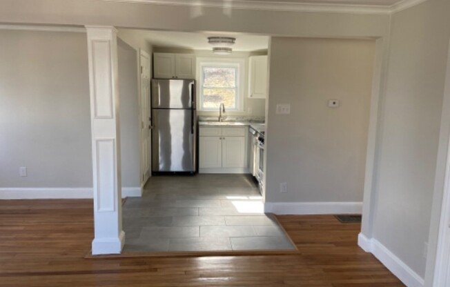 10 BATEMAN ST
