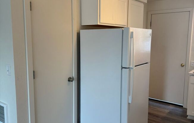 1 bed, 1 bath, $995