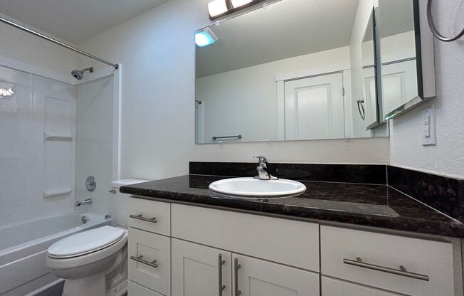 2 beds, 2 baths, 950 sqft, $2,095, Unit 101