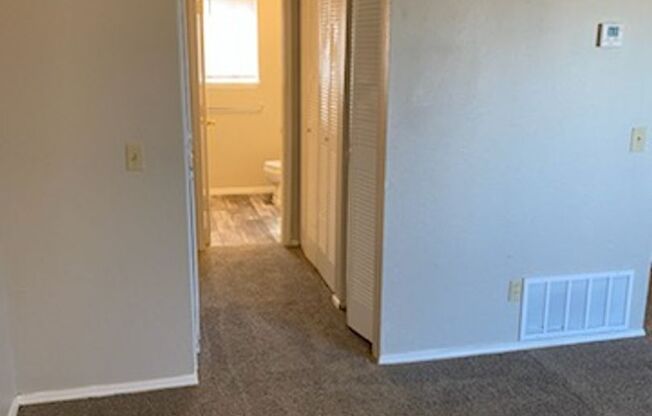 Studio, 1 bath, 520 sqft, $560, Unit 2722-312