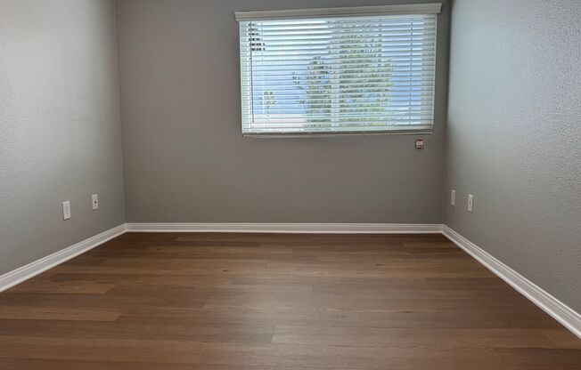 1 bed, 1 bath, 550 sqft, $2,130, Unit 1361J