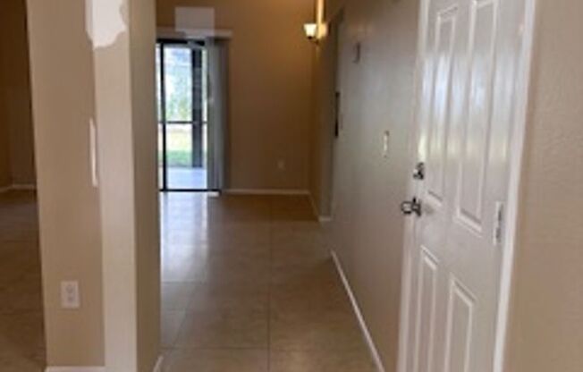 2 beds, 2 baths, $1,600