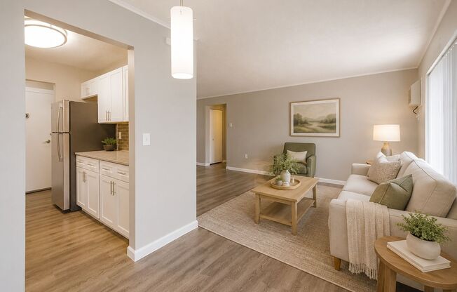 2 beds, 1 bath, 860 sqft, $1,365, Unit 5-409