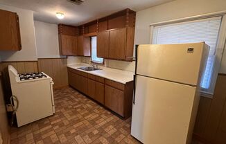 2 beds, 1 bath, $895