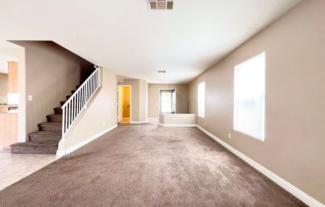 SUPERB CONDITIONS 2 STORY HOUSE NEAR SUMMERLIN