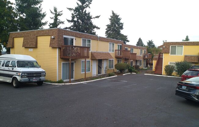 PLEASANT HILL APTS