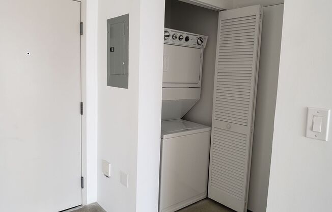 Studio, 1 bath, 800 sqft, $2,700, Unit Unit 206
