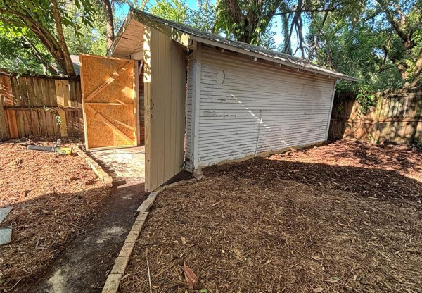 4303 N 10 ST