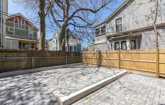 7 FORBES ST