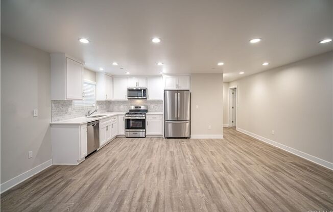 SPACIOUS and nicely updated 3bd/2ba near USC Keck School of Medicine and Medical Center