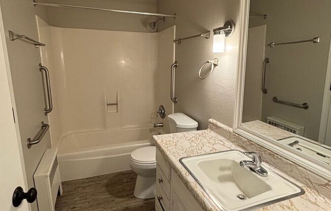 2 beds, 1 bath, 750 sqft, $1,750, Unit 12