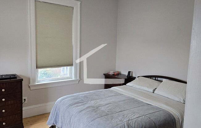 4 B PEARL ST