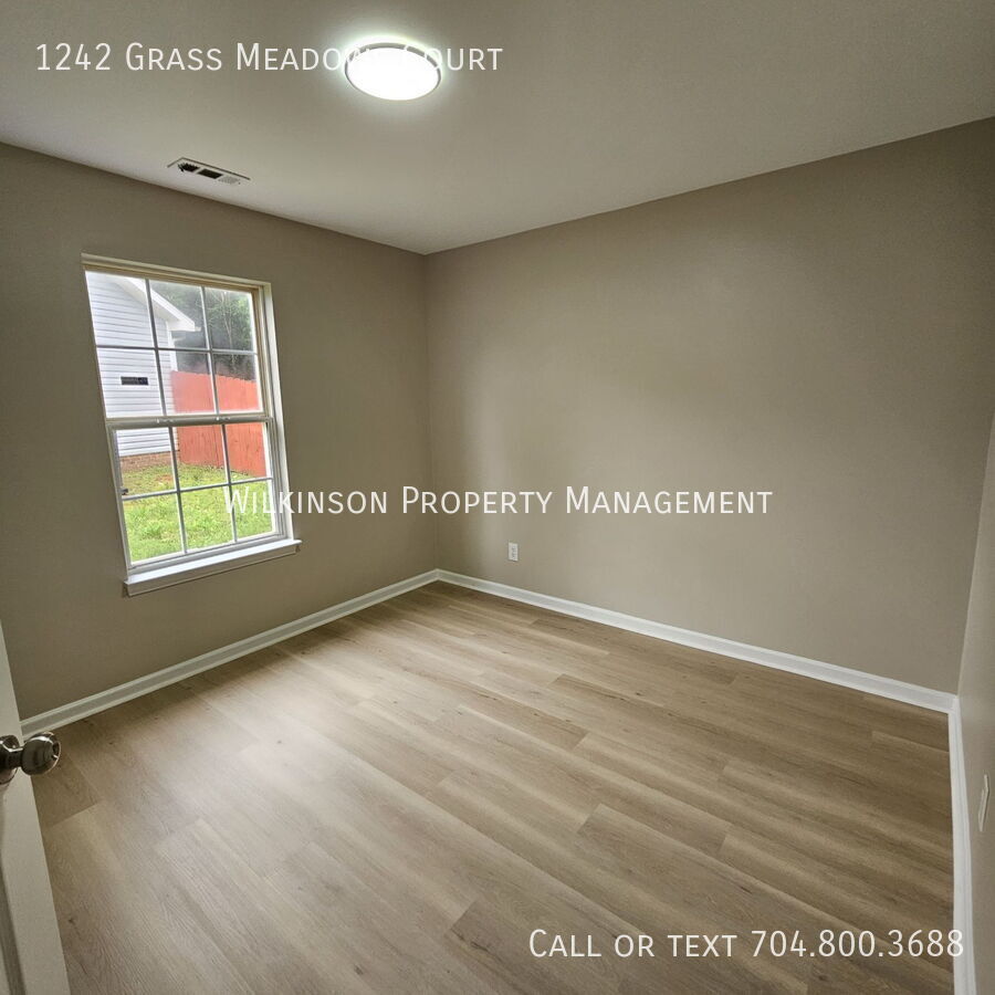 1242 GRASS MDWS CT