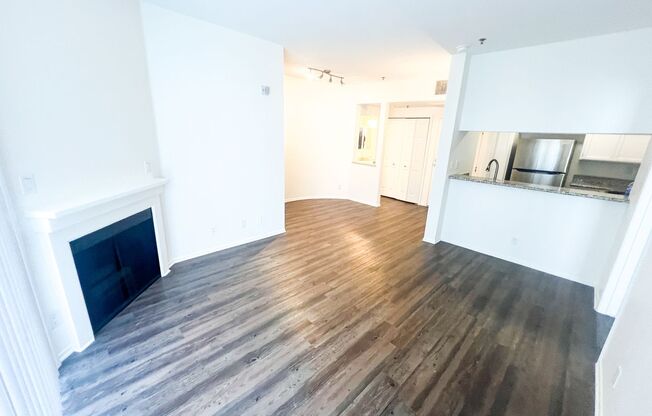2 beds, 2 baths, 960 sqft, $3,195, Unit 0201