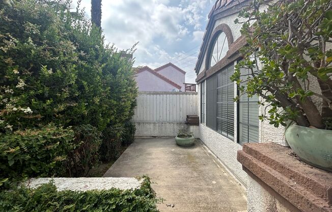 Spacious 4 Bedroom, 3 Bathroom Home in Reche Canyon!