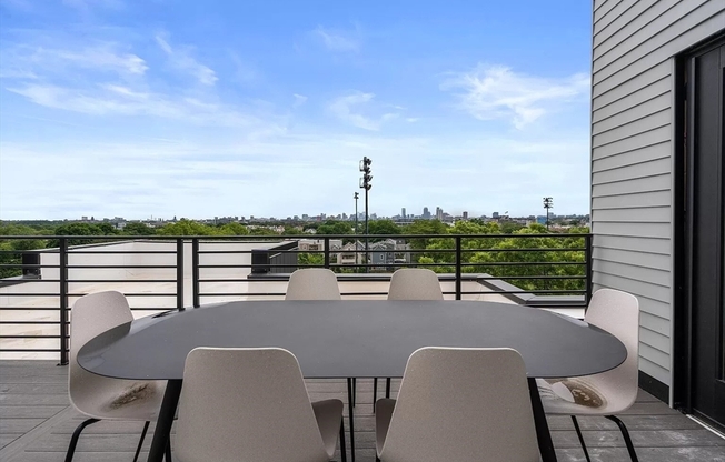 1 bed, 1 bath, 635 sqft, $3,675, Unit 604