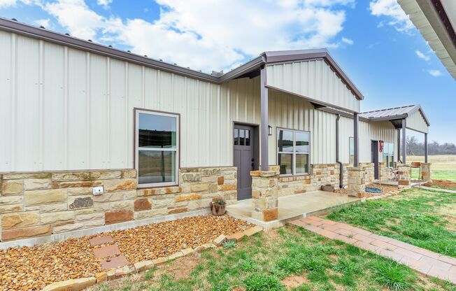 New Construction Apartment with Country Views!