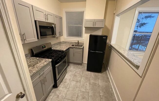 1 bed, 1 bath, 630 sqft, $1,345, Unit E-1