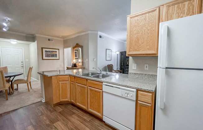 Gates de Provence offers spacious kitchens with ample countertop and storage space!