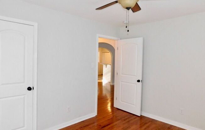 2 beds, 1 bath, $1,441