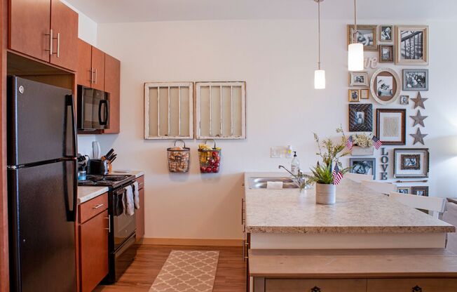 1 bed, 1 bath, 593 sqft, $1,135, Unit 434