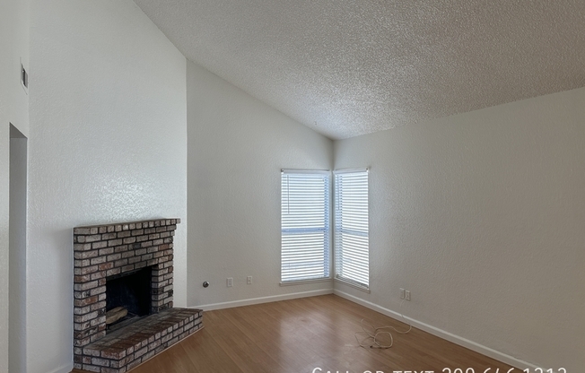 541 SAN VICENTE CT