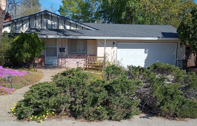 Los Gatos - Inviting Los Gatos Home with Classic Charm & Entertainer’s Backyard