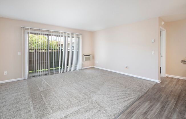 1 bed, 1 bath, 704 sqft, $1,895, Unit B-25