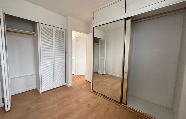AVAILABLE NOW! 2 BED 1 BATH 1 COVERED PARKING ALL UTL. INCLUDED, WASHER DRYER IN UNIT