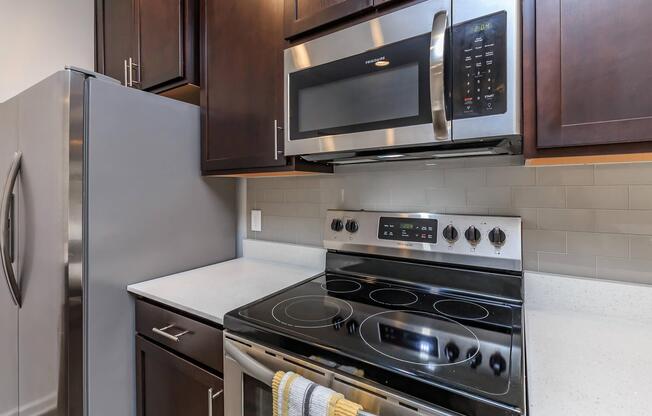 STAINLESS STEEL APPLIANCES