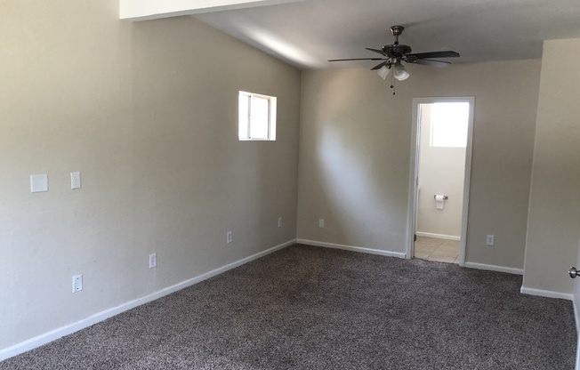 Welcome To Your New Home In Riverside