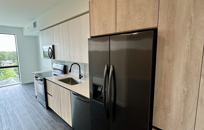 501 NORTHWEST 7 AVE