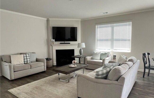 167 FERNBROOK TRL