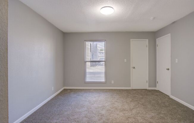 1 bed, 1.5 baths, 798 sqft, $995, Unit 8718-23