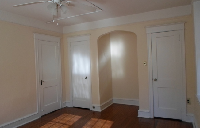 1 bed, 1 bath, 925 sqft, $1,375, Unit 102-C403