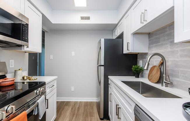 Palmera at Gandy - Apartment Living in St. Petersburg, FL