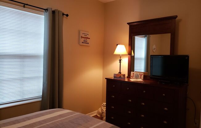 2 beds, 2 baths, $3,800