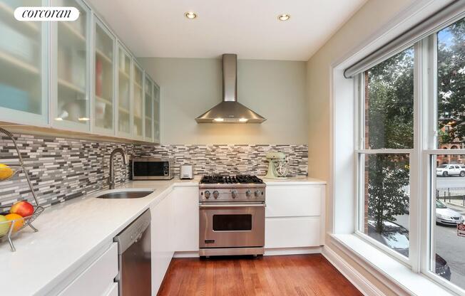 133 STERLING PL
