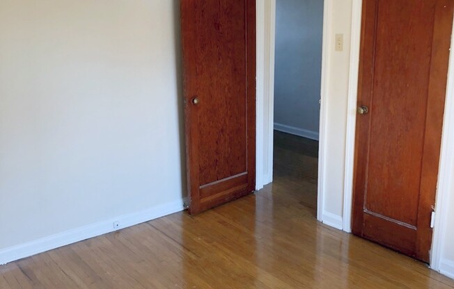 2 beds, 1 bath, 725 sqft, $814, Unit 4525-02