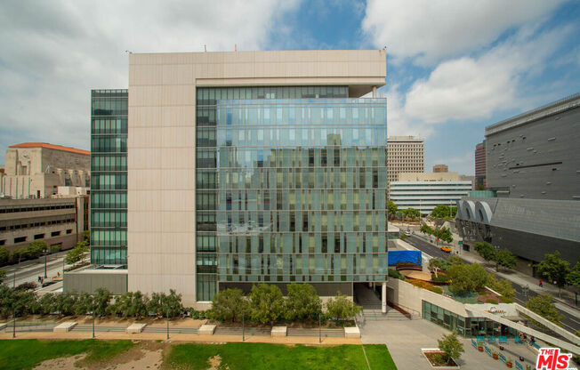 Studio, 1 bath, 760 sqft, $2,250, Unit 714