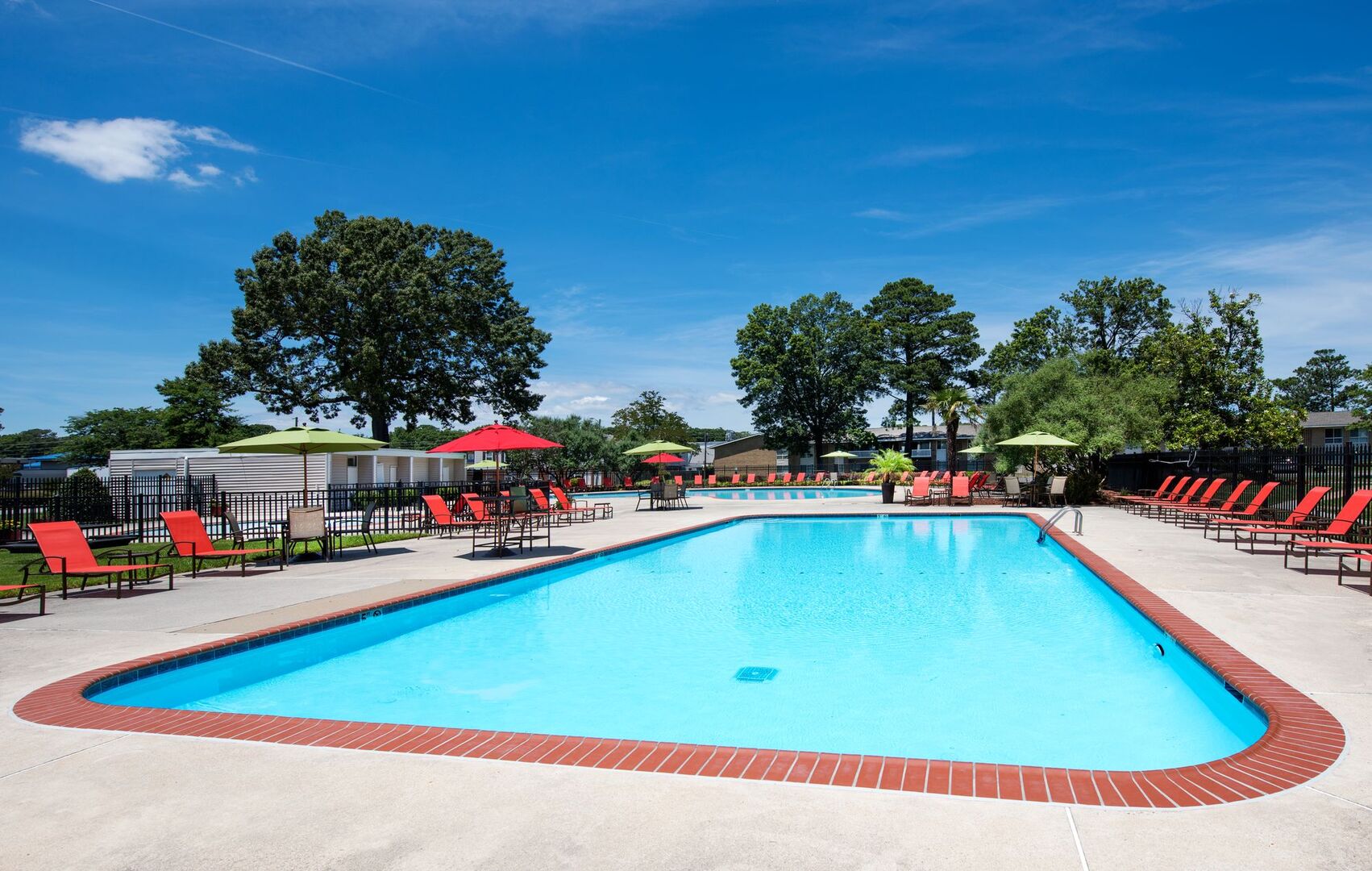Pinewood Gardens Apartments