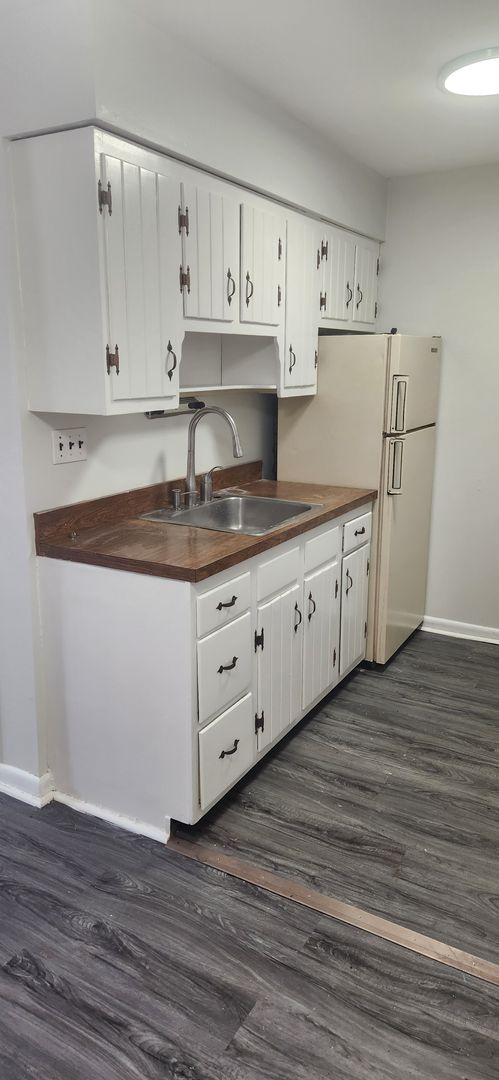 Taylor Court Apartments