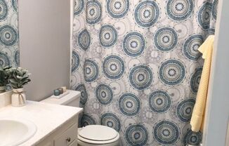 3 beds, 2 baths, 1,200 sqft, $2,915, Unit VP44