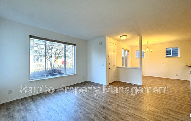 11074 SW WASHINGTON ST