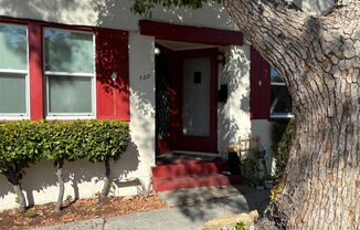 1 bedroom 1 bathroom in downtown Martinez w/storage garage!