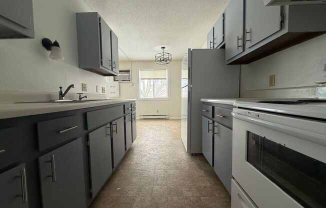 Eastown - 365-395 2nd Ave NE
